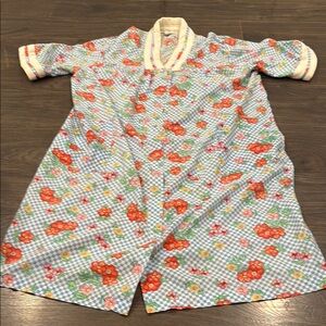 Simply basic Floral nightgown- Blue and Red size large 6:3